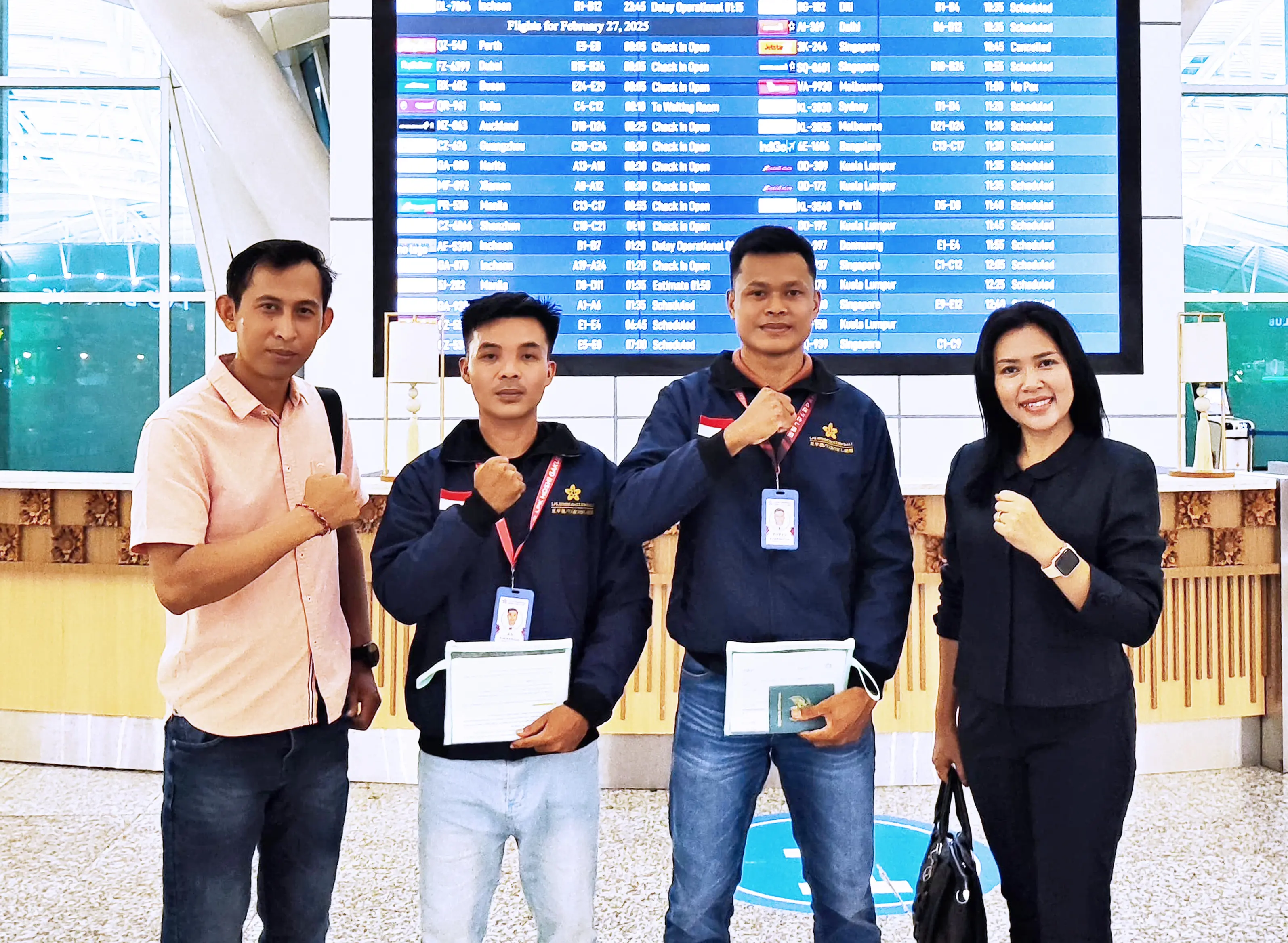 Foto kegiatan bersama siswa dan staff LPK Hoshi Gakuen Bali
